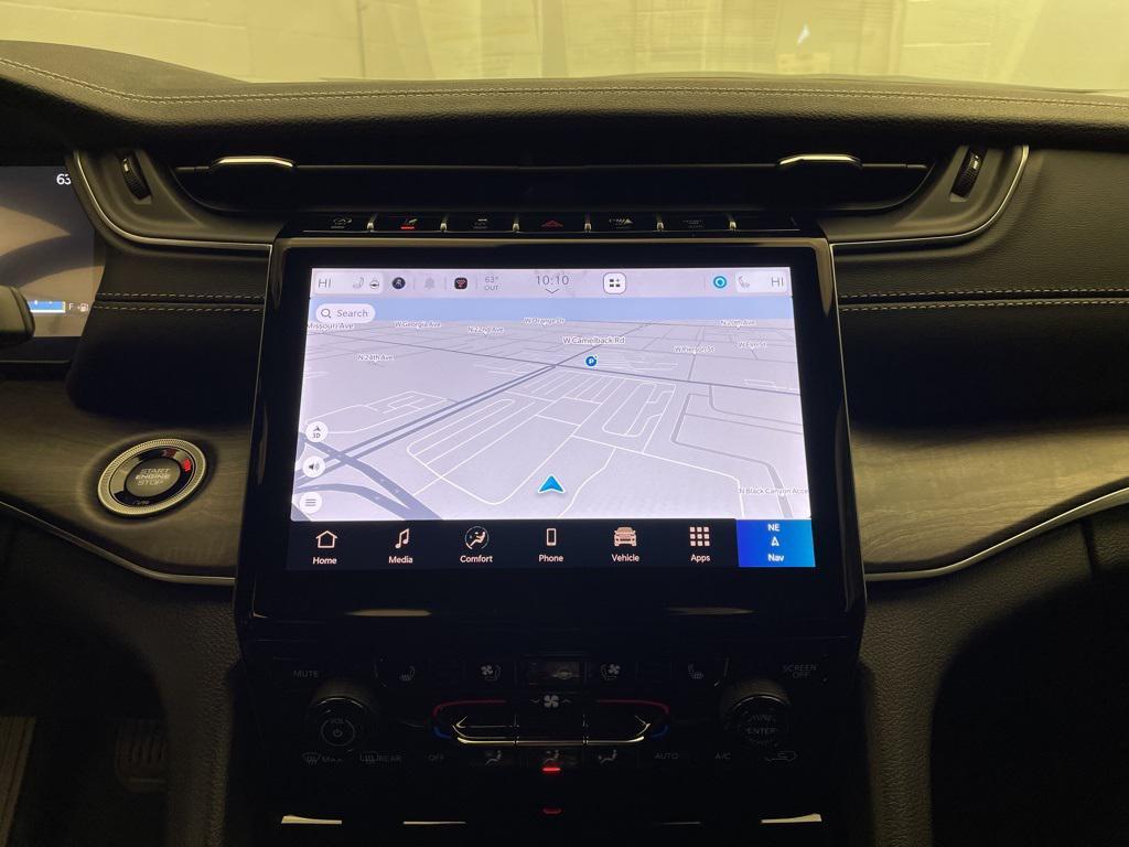 new 2025 Jeep Grand Cherokee car, priced at $45,562