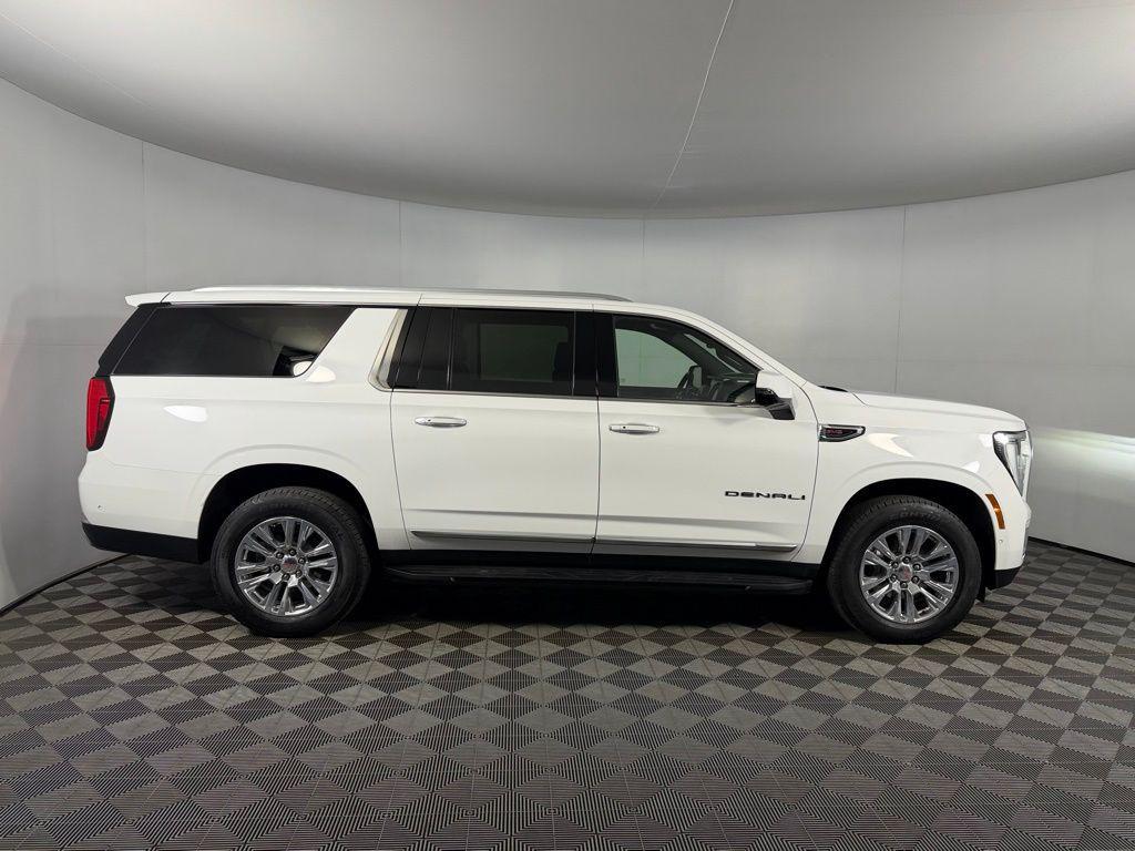 used 2025 GMC Yukon XL car, priced at $71,373