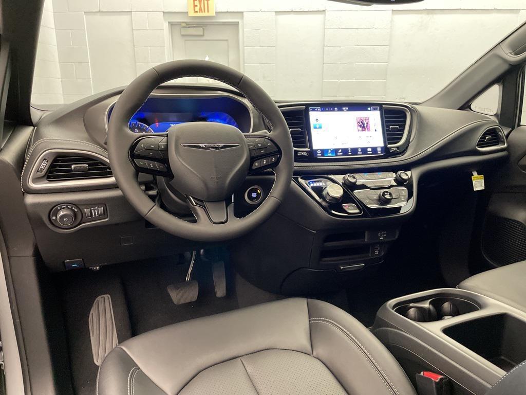 new 2026 Chrysler Pacifica car, priced at $43,587