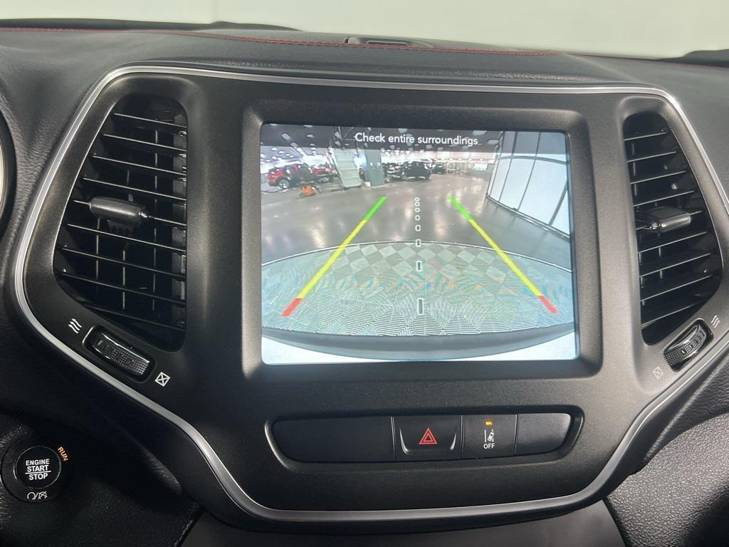 used 2022 Jeep Cherokee car, priced at $25,273