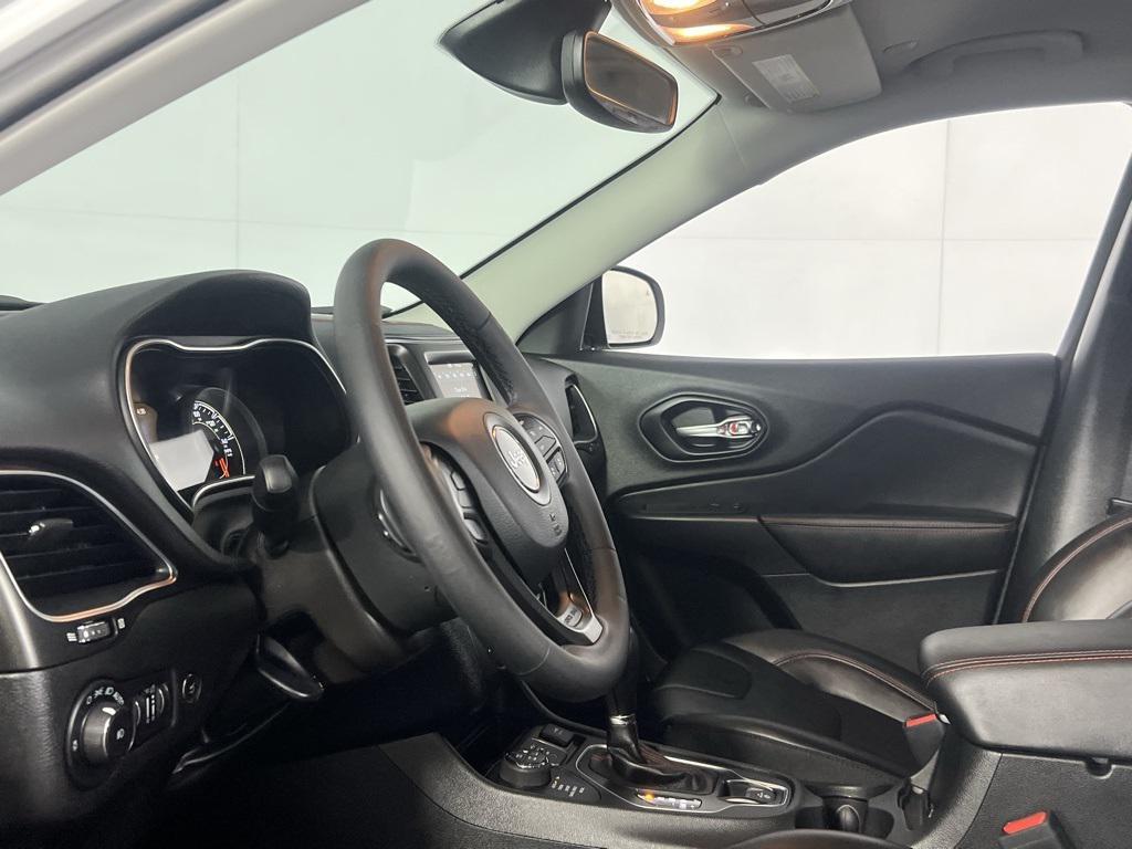 used 2022 Jeep Cherokee car, priced at $25,273