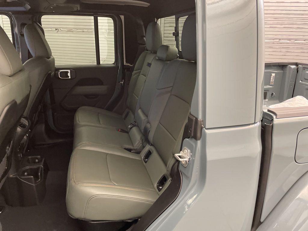 new 2026 Jeep Gladiator car, priced at $51,955