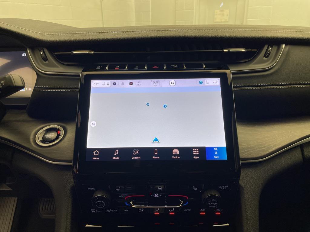 new 2025 Jeep Grand Cherokee car, priced at $45,786