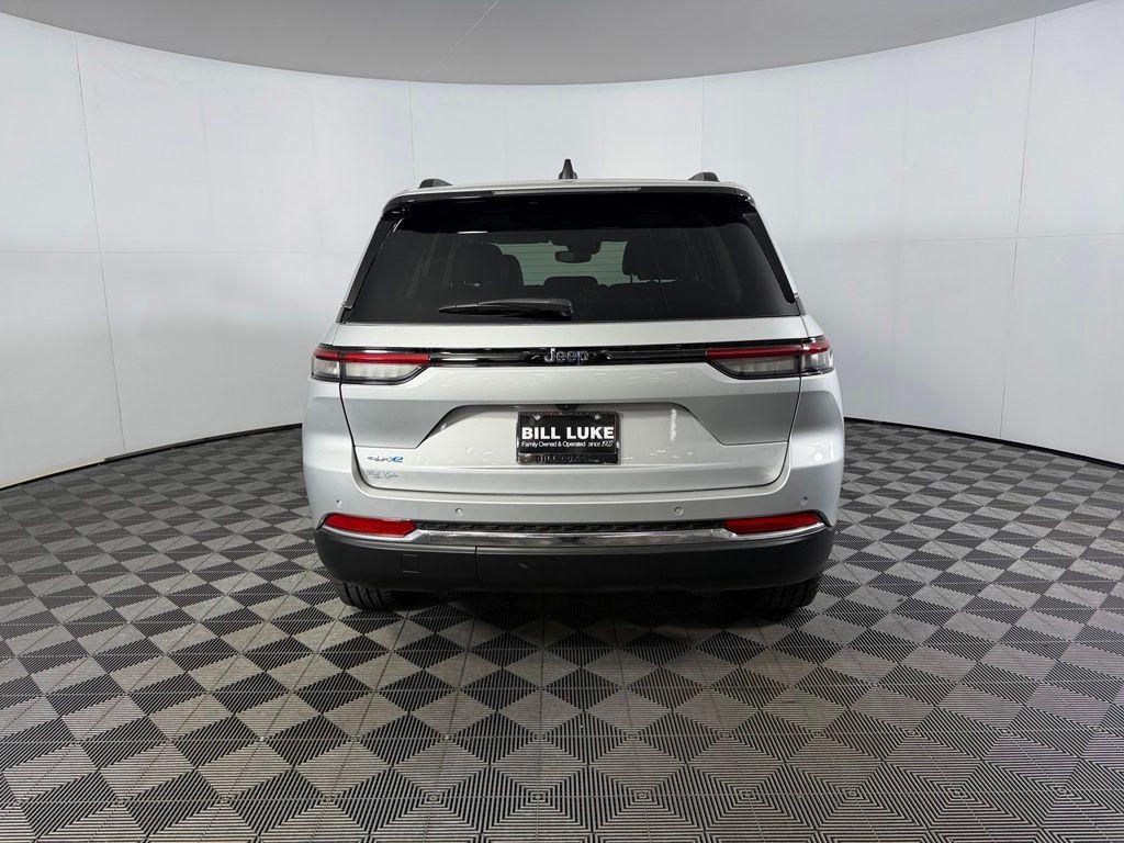 used 2022 Jeep Grand Cherokee 4xe car, priced at $26,472