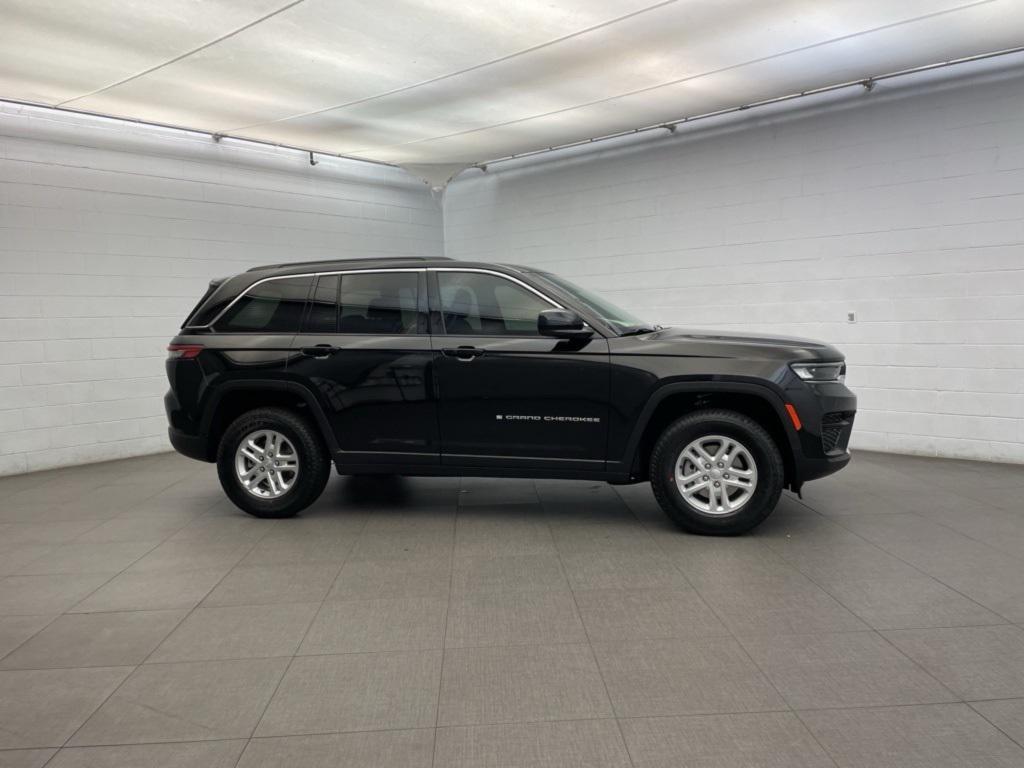 new 2025 Jeep Grand Cherokee car, priced at $31,972