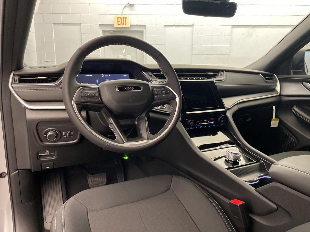 new 2025 Jeep Grand Cherokee L car, priced at $34,344