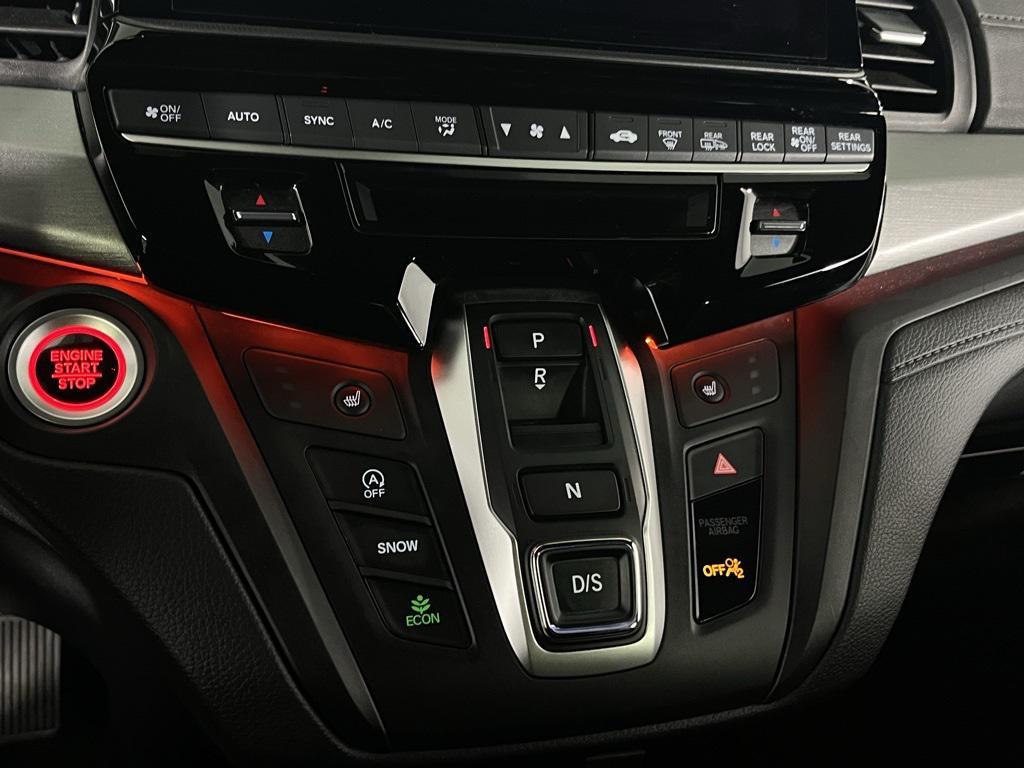 used 2025 Honda Odyssey car, priced at $38,673