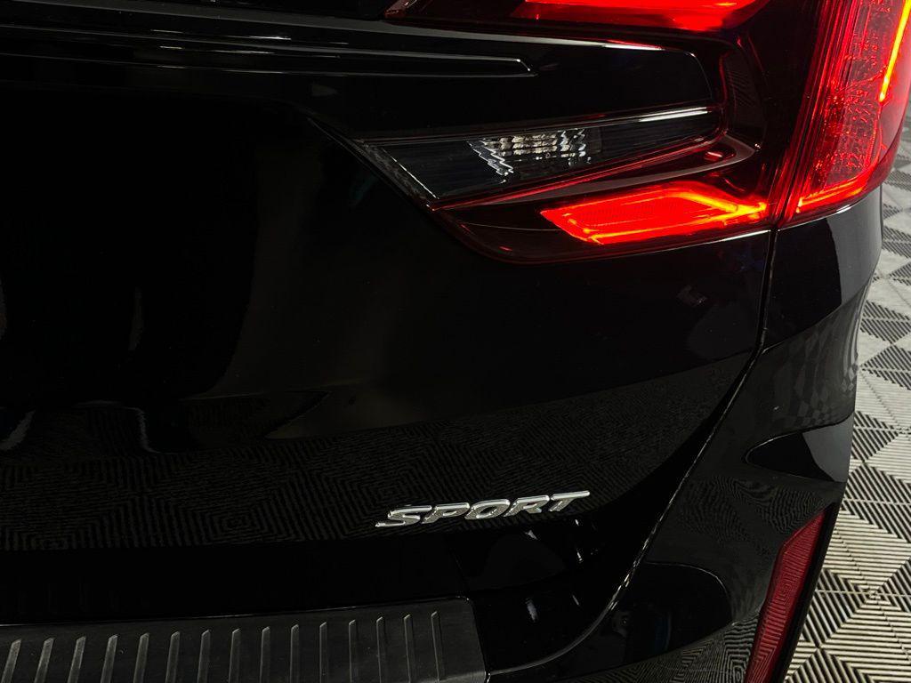 used 2025 Honda Odyssey car, priced at $35,973