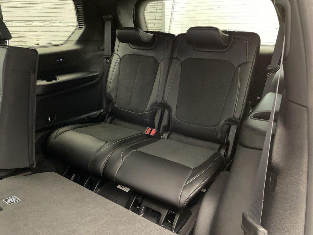 new 2026 Jeep Grand Cherokee L car, priced at $41,923