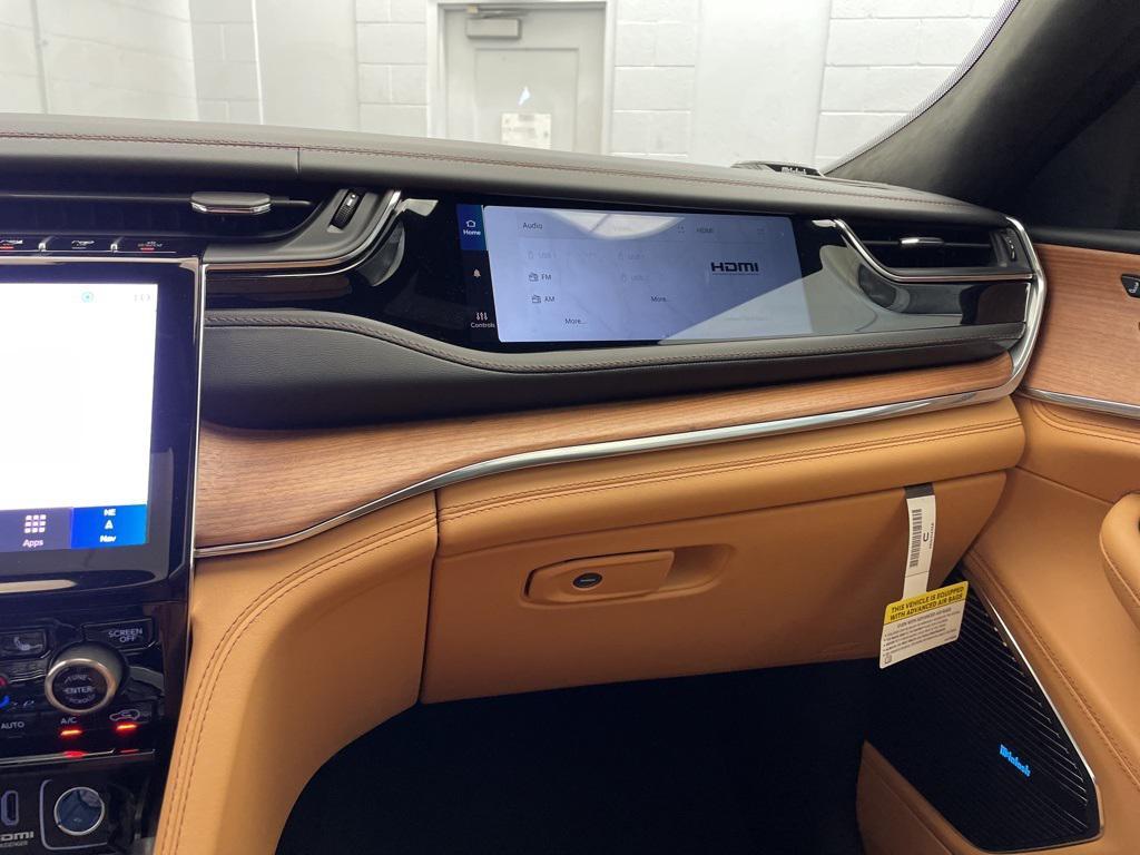 new 2025 Jeep Grand Cherokee L car, priced at $63,128