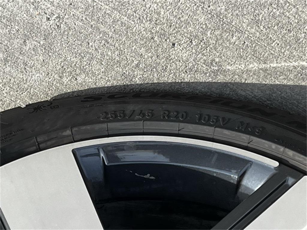 used 2025 Hyundai Santa Fe car, priced at $36,273