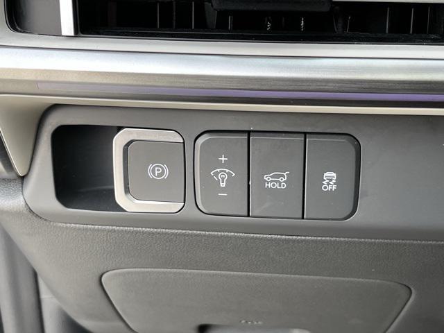 used 2025 Hyundai Santa Fe car, priced at $36,273