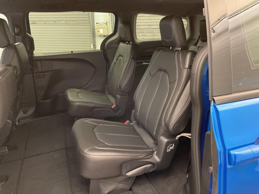 new 2026 Chrysler Pacifica car, priced at $41,451