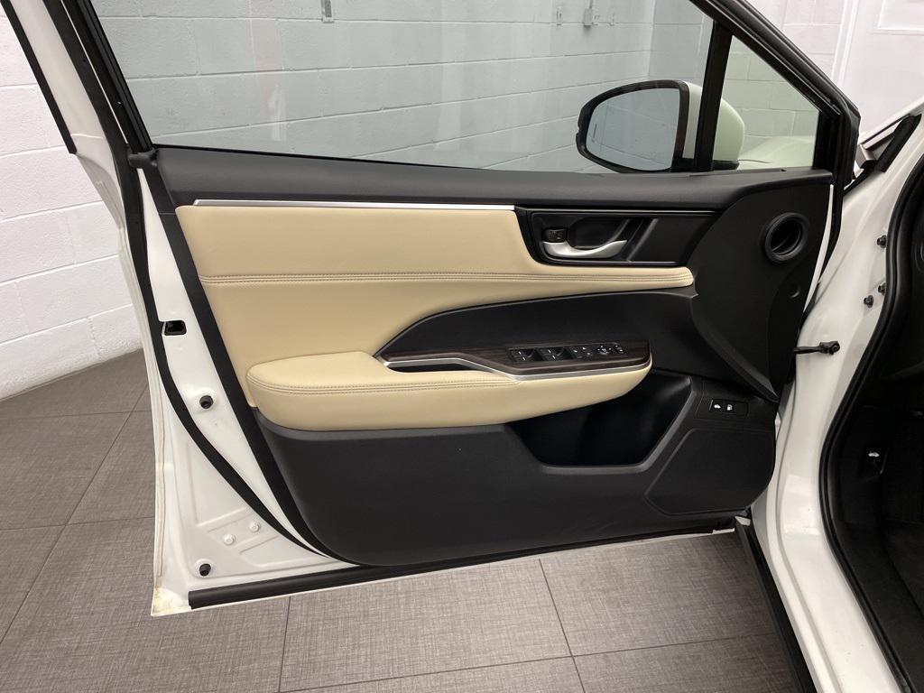 used 2019 Honda Clarity Plug-In Hybrid car, priced at $14,973