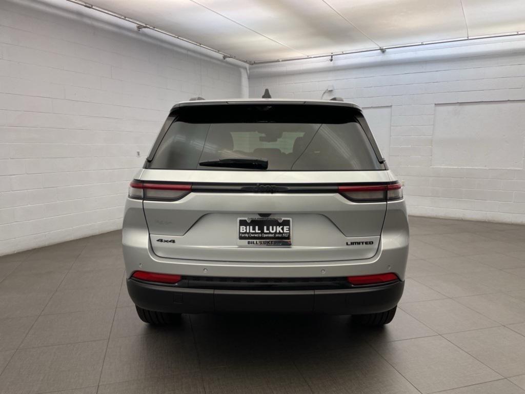 new 2025 Jeep Grand Cherokee car, priced at $46,987