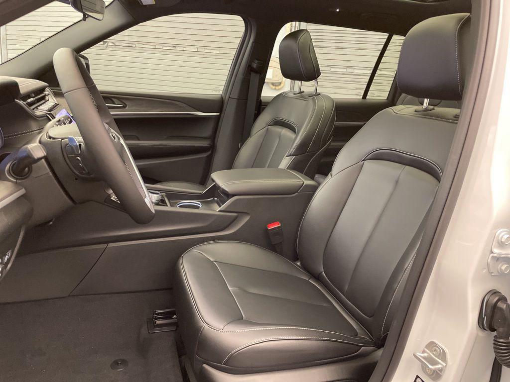 new 2025 Jeep Grand Cherokee L car, priced at $46,779