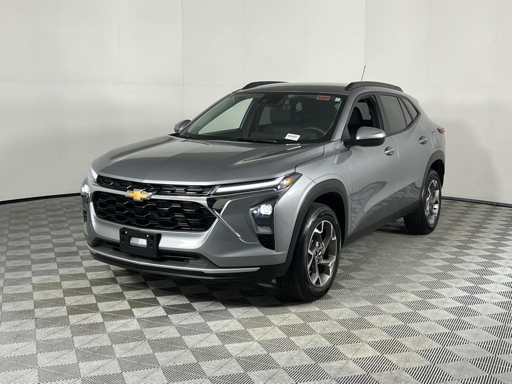 used 2025 Chevrolet Trax car, priced at $18,973