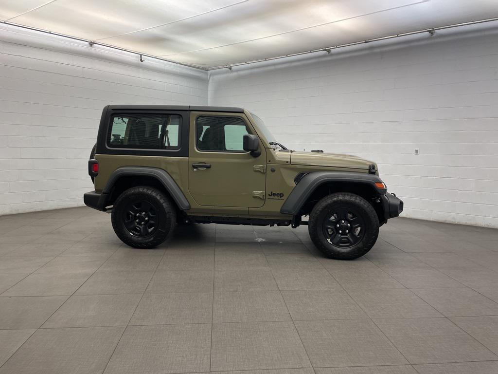 new 2025 Jeep Wrangler car, priced at $32,228