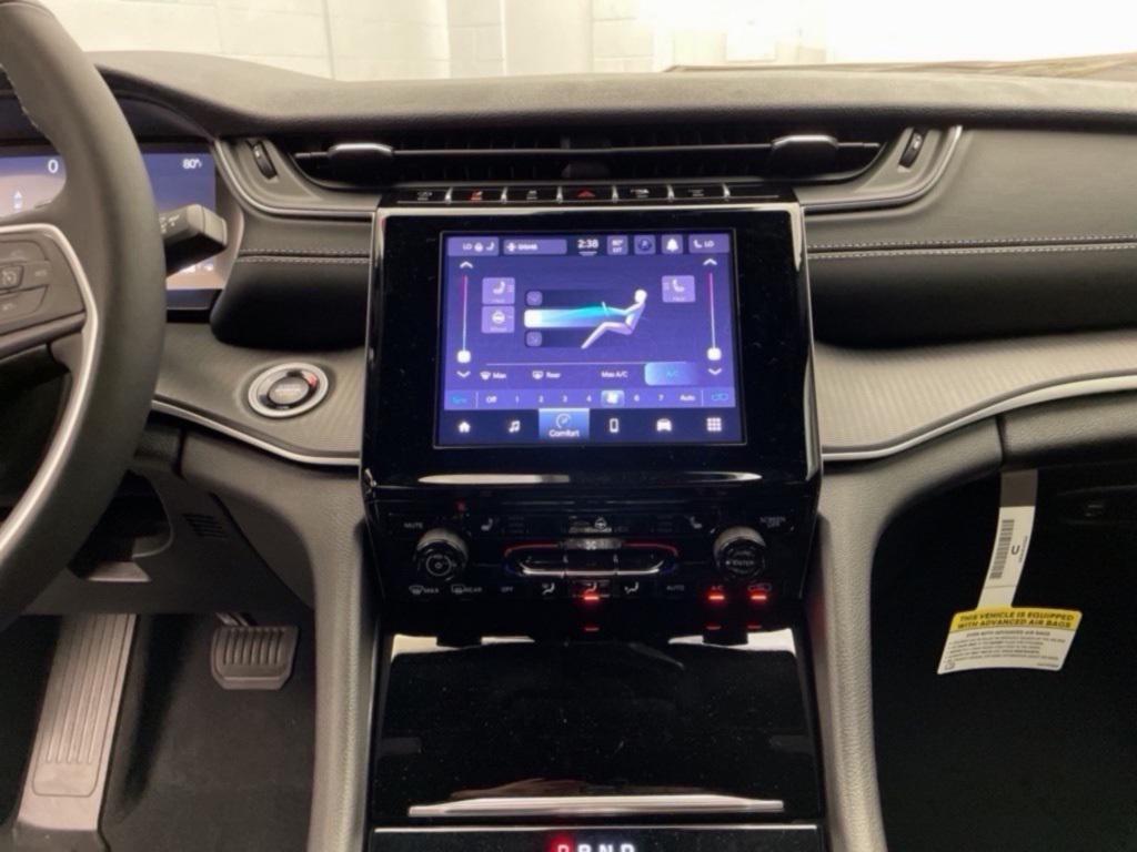 new 2025 Jeep Grand Cherokee L car, priced at $37,197