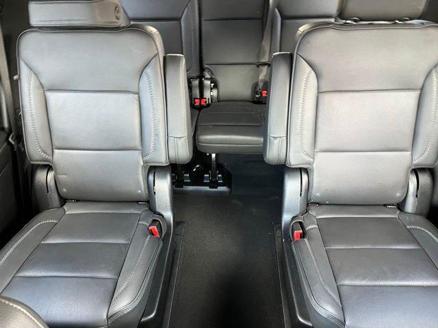 used 2025 GMC Yukon car, priced at $65,373