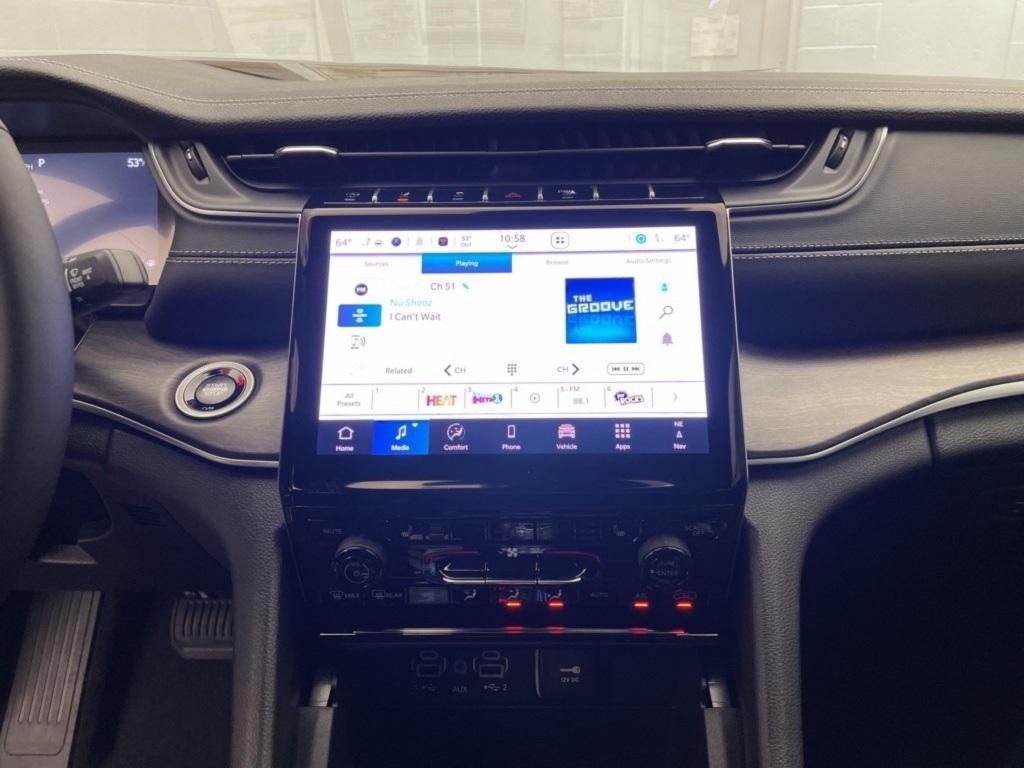 new 2025 Jeep Grand Cherokee car, priced at $45,786