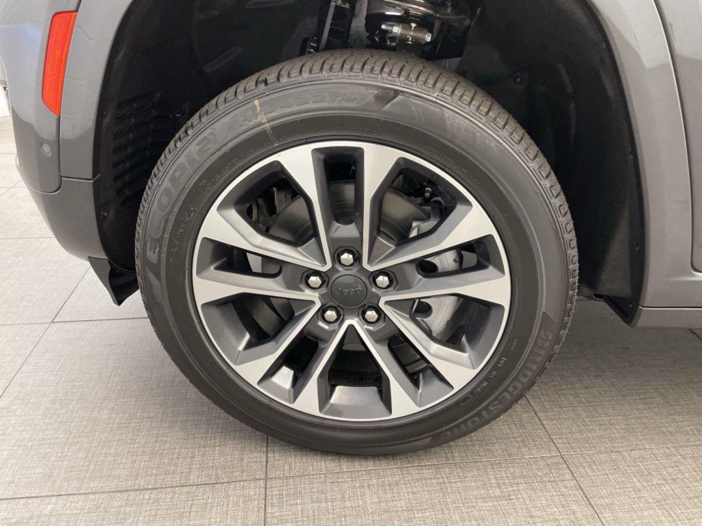 new 2025 Jeep Grand Cherokee L car, priced at $54,779