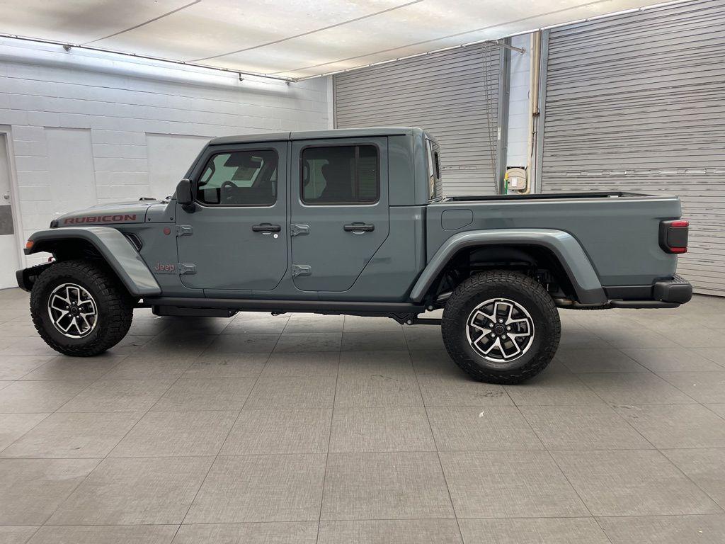new 2026 Jeep Gladiator car, priced at $52,307