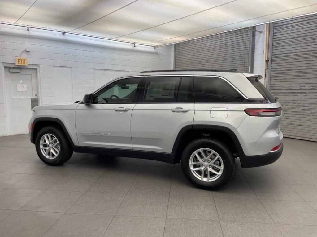 new 2025 Jeep Grand Cherokee car, priced at $33,372