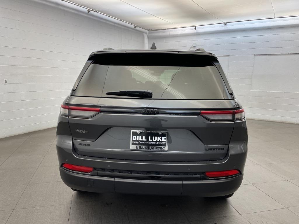 new 2025 Jeep Grand Cherokee car, priced at $42,729