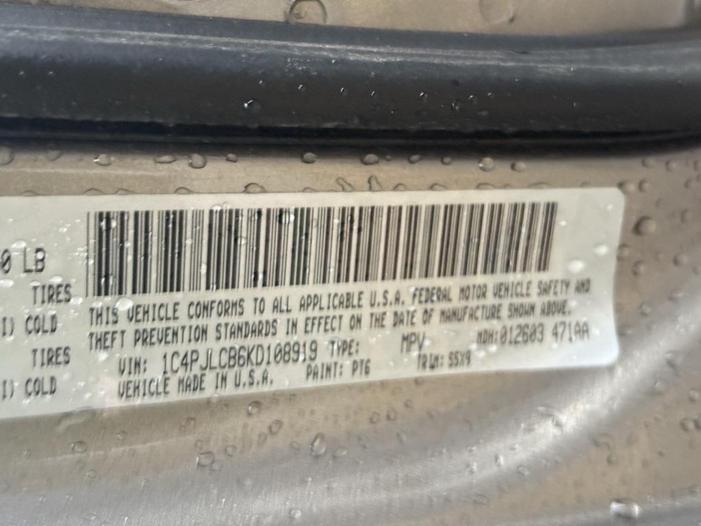 used 2019 Jeep Cherokee car, priced at $13,975