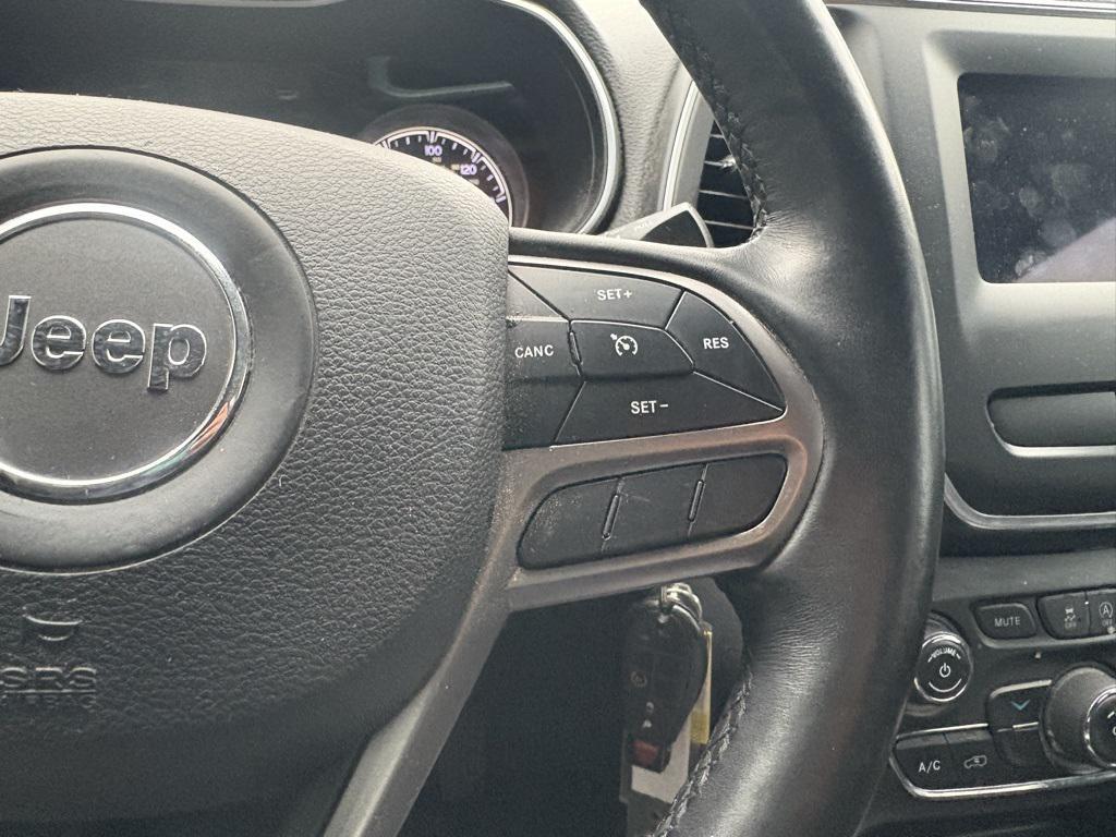 used 2019 Jeep Cherokee car, priced at $13,975