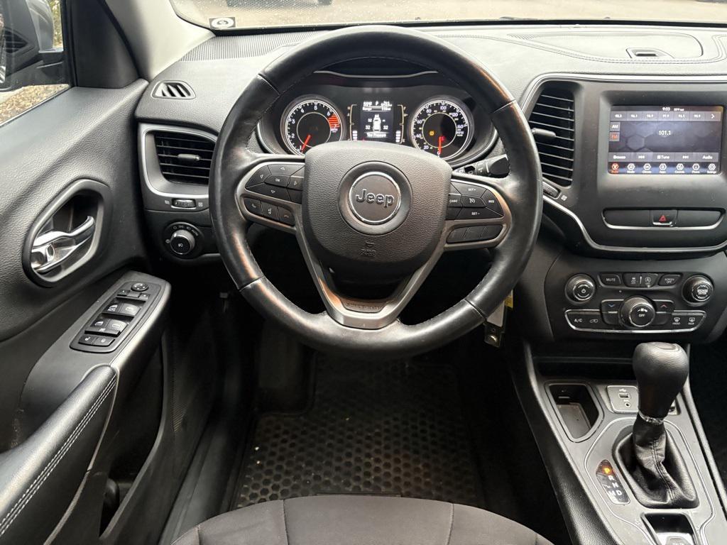 used 2019 Jeep Cherokee car, priced at $13,975