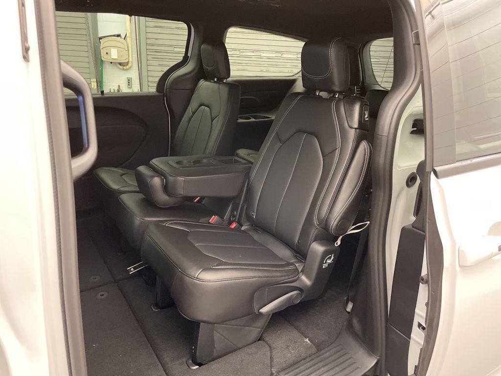 new 2026 Chrysler Pacifica car, priced at $44,702