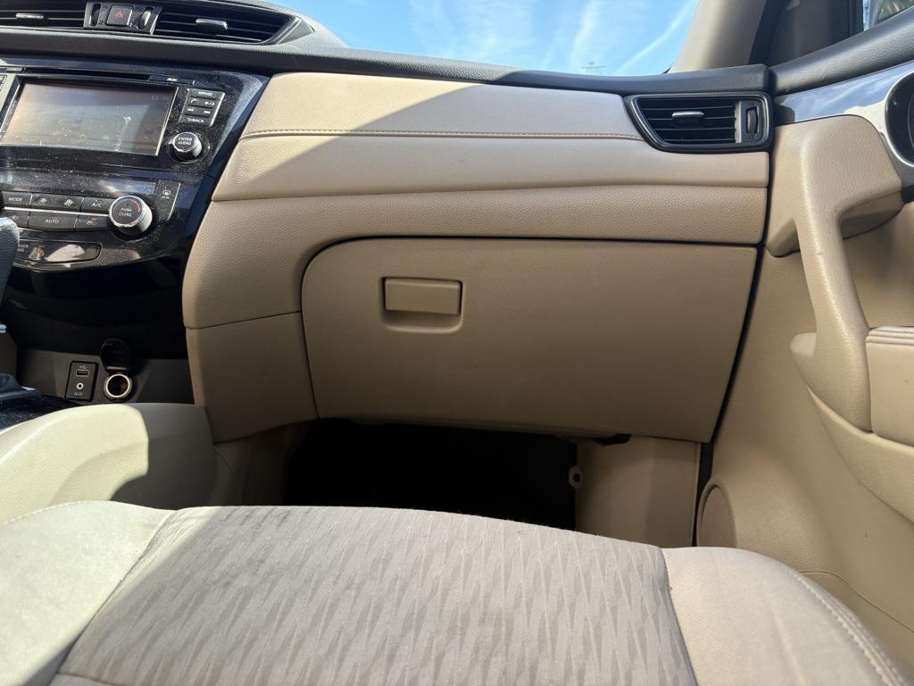 used 2017 Nissan Rogue car