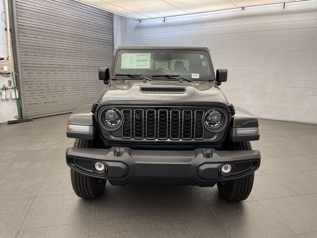 new 2026 Jeep Gladiator car, priced at $44,210