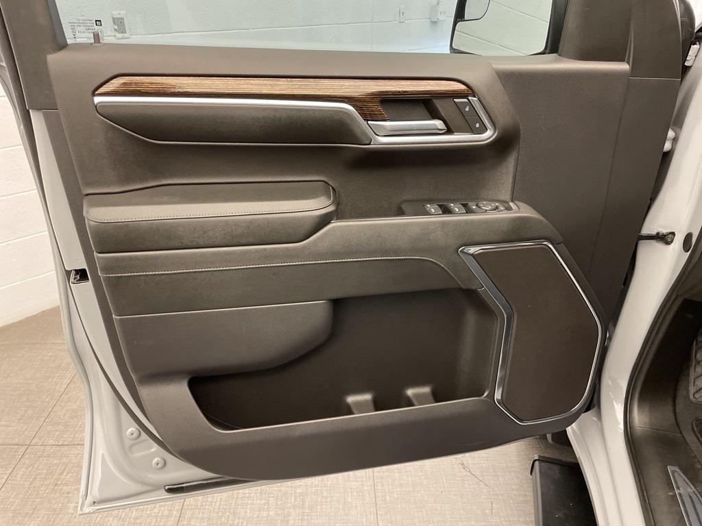 used 2024 GMC Sierra 1500 car, priced at $43,973