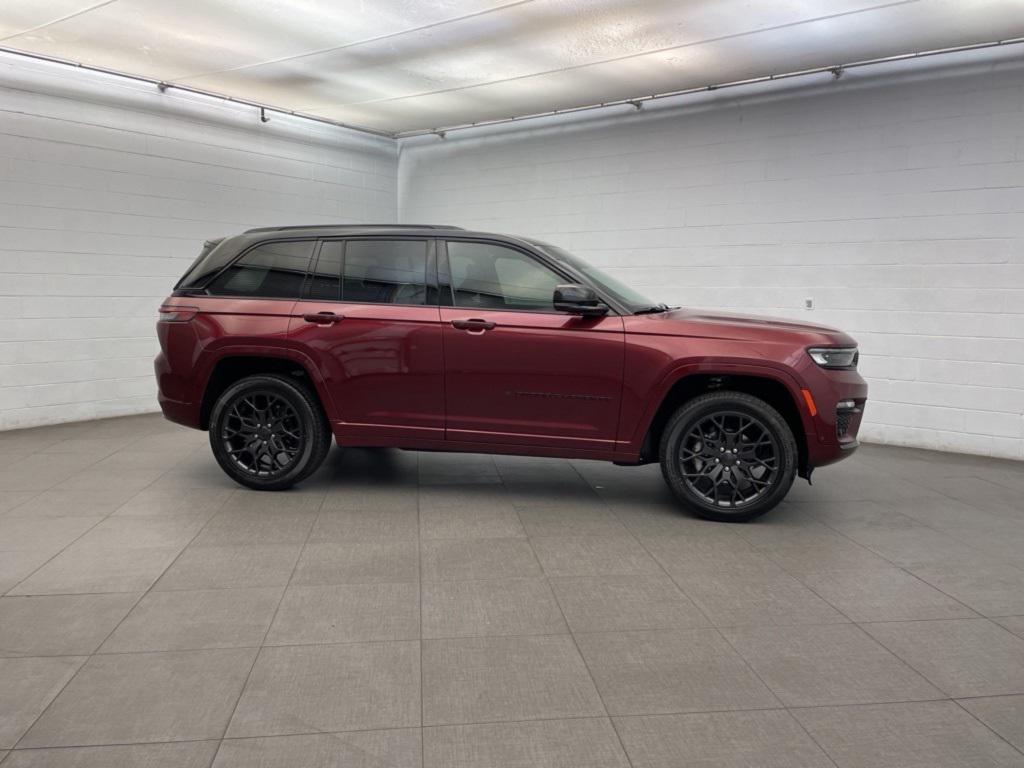 new 2025 Jeep Grand Cherokee car, priced at $59,503