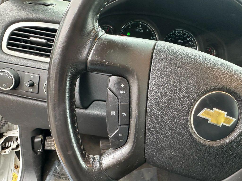 used 2007 Chevrolet Avalanche car, priced at $6,495