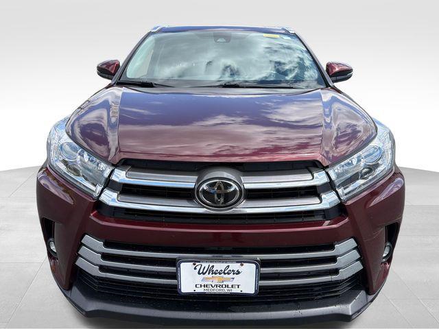 used 2019 Toyota Highlander car, priced at $30,397