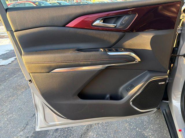 new 2026 Chevrolet Traverse car, priced at $54,752