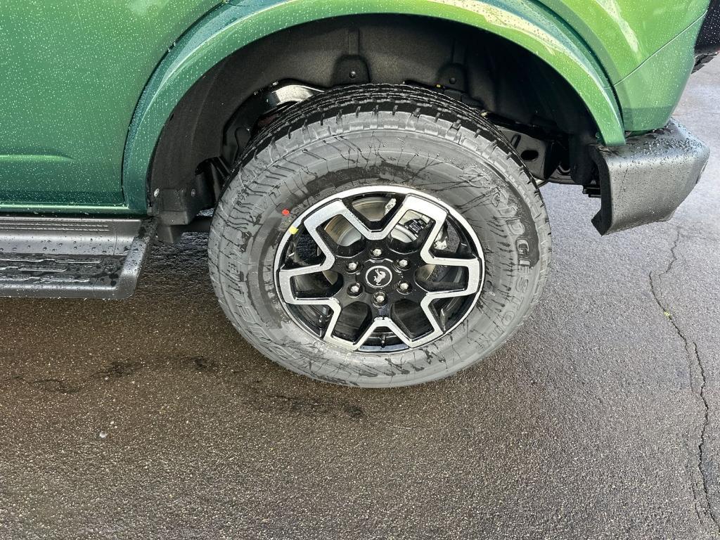 new 2025 Ford Bronco car, priced at $48,369
