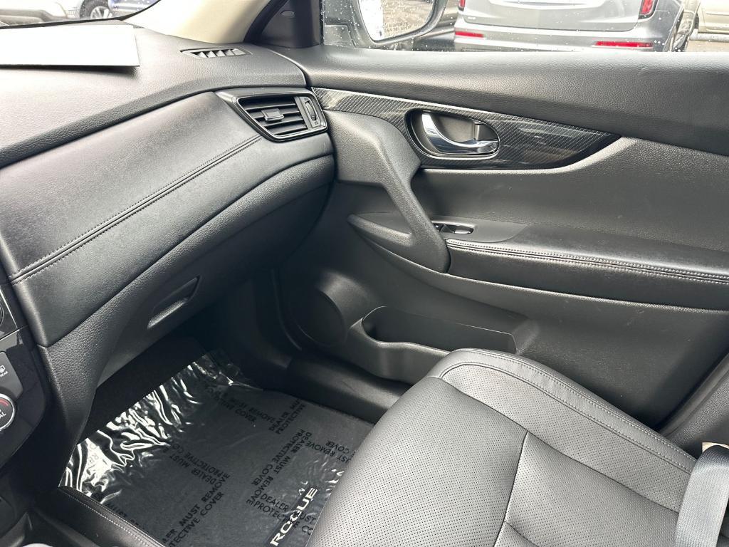 used 2018 Nissan Rogue car, priced at $12,157