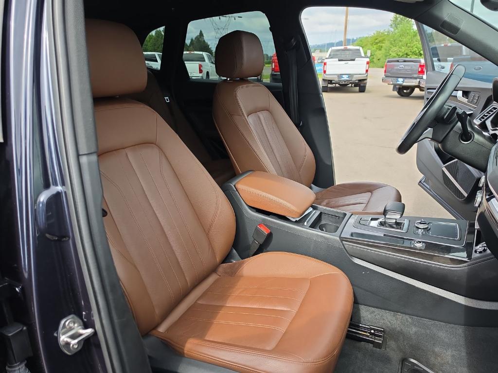 used 2020 Audi Q5 car, priced at $23,821