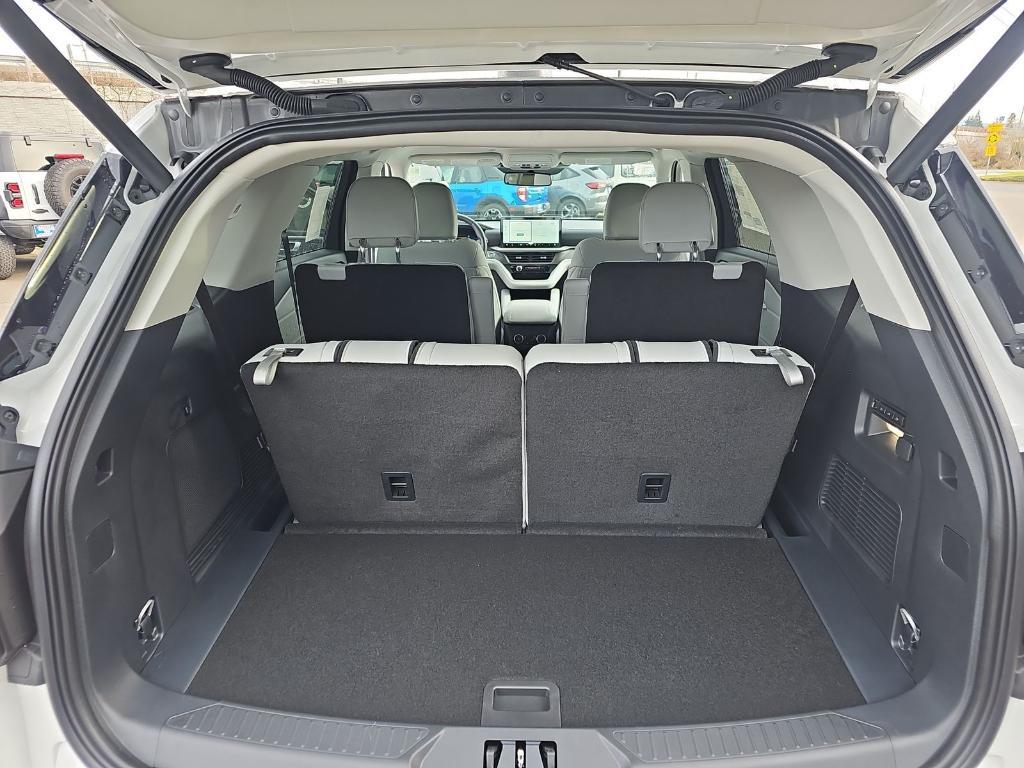 new 2026 Ford Explorer car