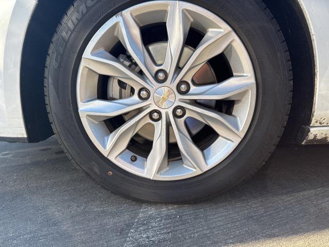 used 2023 Chevrolet Malibu car, priced at $14,600