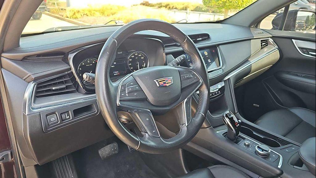 used 2020 Cadillac XT5 car, priced at $18,991