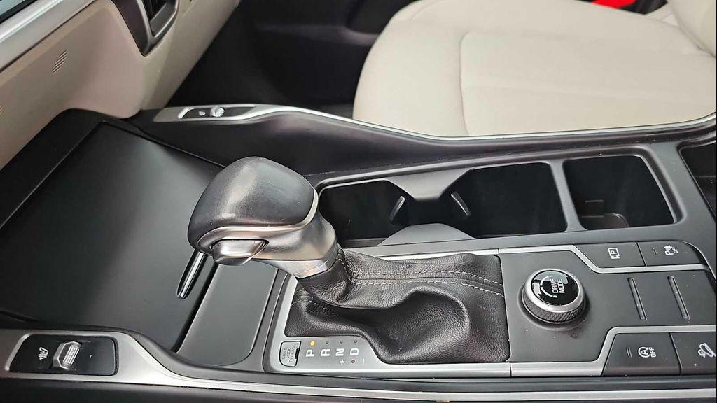 used 2022 Kia Sorento car, priced at $22,299