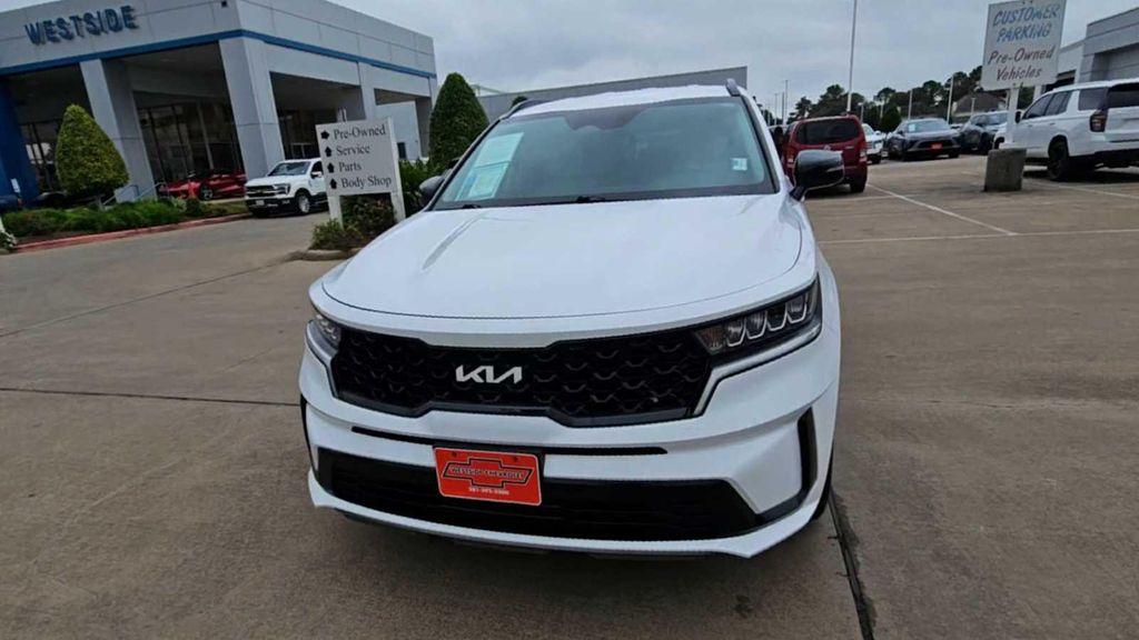 used 2022 Kia Sorento car, priced at $22,299