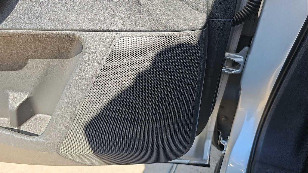2022 Brilliant Silver Metallic Nissan Pathfinder