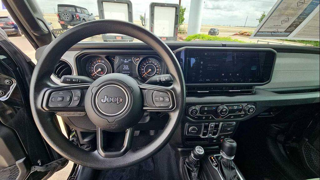 used 2025 Jeep Gladiator car, priced at $38,399